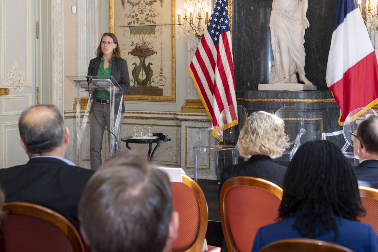Advancing Global Momentum to Improve Plastic Recycling: Insights from APR Chief Policy Officer Kate Bailey's Participation in the Global Plastics Treaty Talks in Paris